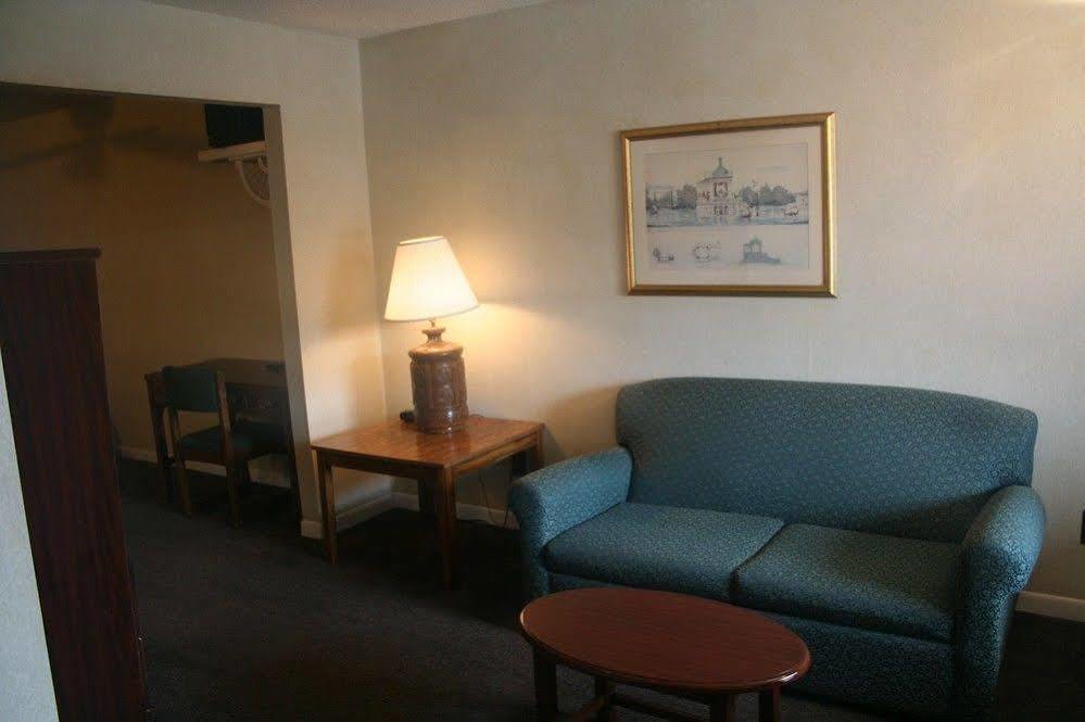 King'S Inn Huntsville Dış mekan fotoğraf